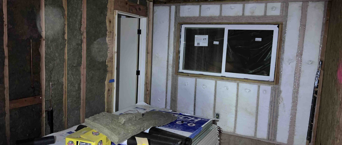 Granada Hills Insulation Contractor Focuses on Air Sealing for Energy Loss